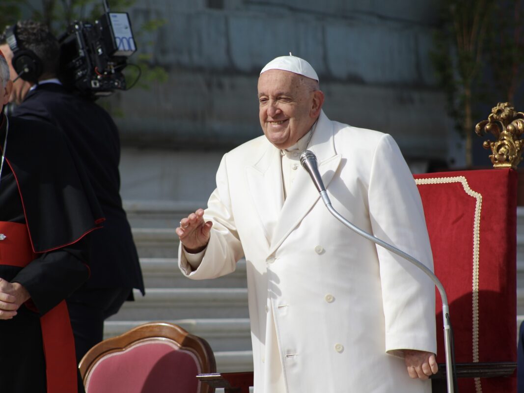 “Alzati e Vai”: l’invito del Papa ai giovani di Venezia