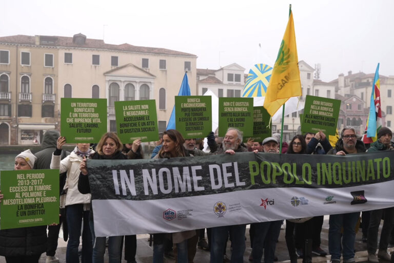 manifestazione-ecogiustizia-venezia-palazzo-regione-veneto